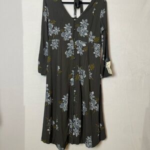 NWT Mimi Maternity Floral Tie-Back Dress Size Small Blue Gray Midi